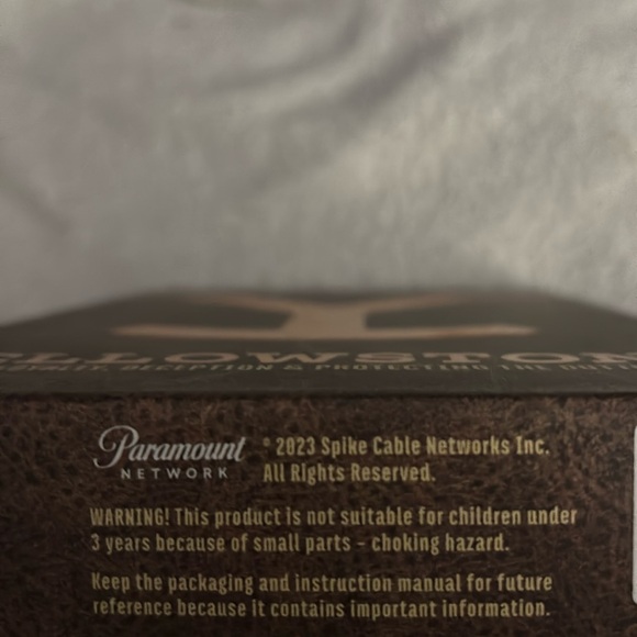 Yellowstone Paramount Network Series Game Ages 17+Nwt - Picture 6 of 6